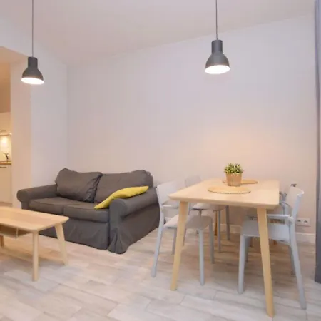 Comfortable Victus Near The Railway Station By Renters Daire